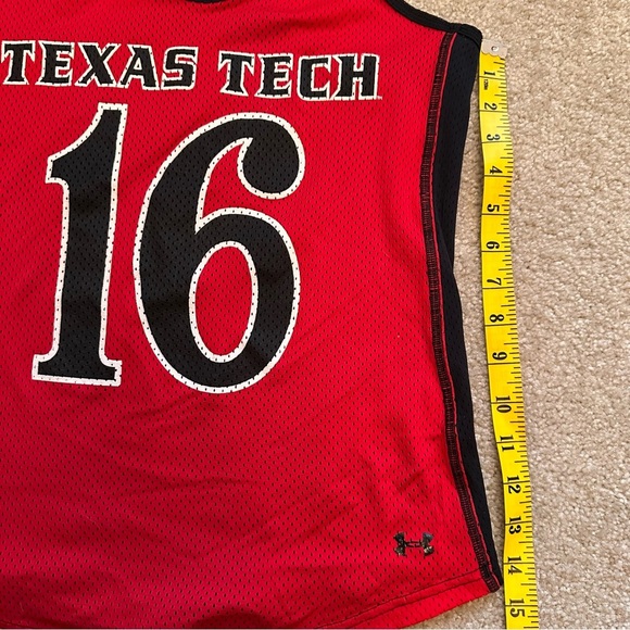 Under Armor Texas Tech Red Black Mesh Jersey Kliff Kingsbury Heart Womens Medium - Picture 7 of 9